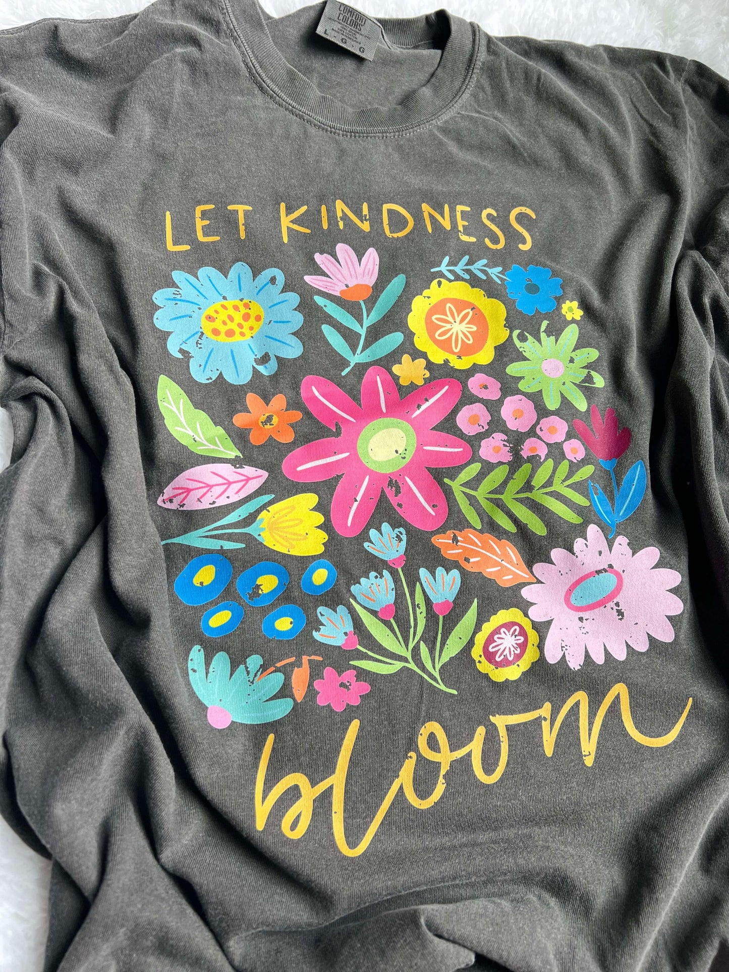 Let Kindness Bloom Graphic Tee - RTS